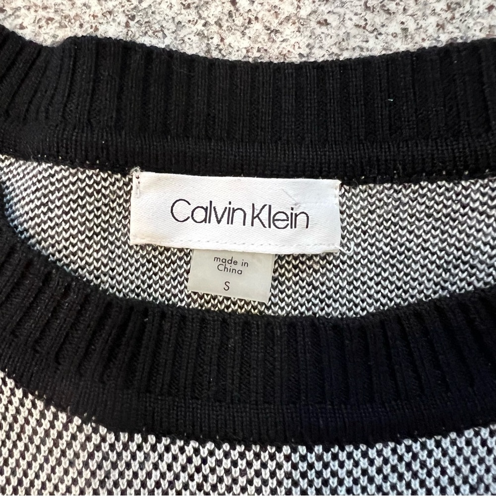 Calvin Klein Gray & Black Floral Knit Long Sleeve Dress- Size S - Picture 6 of 8